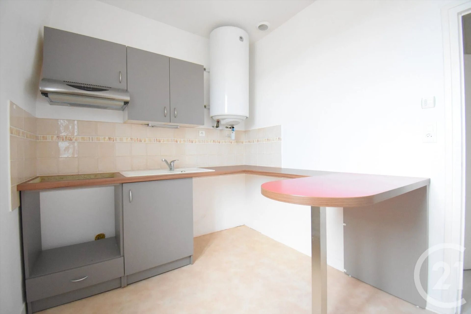 Appartement à louer, 65m², Saint-Yorre