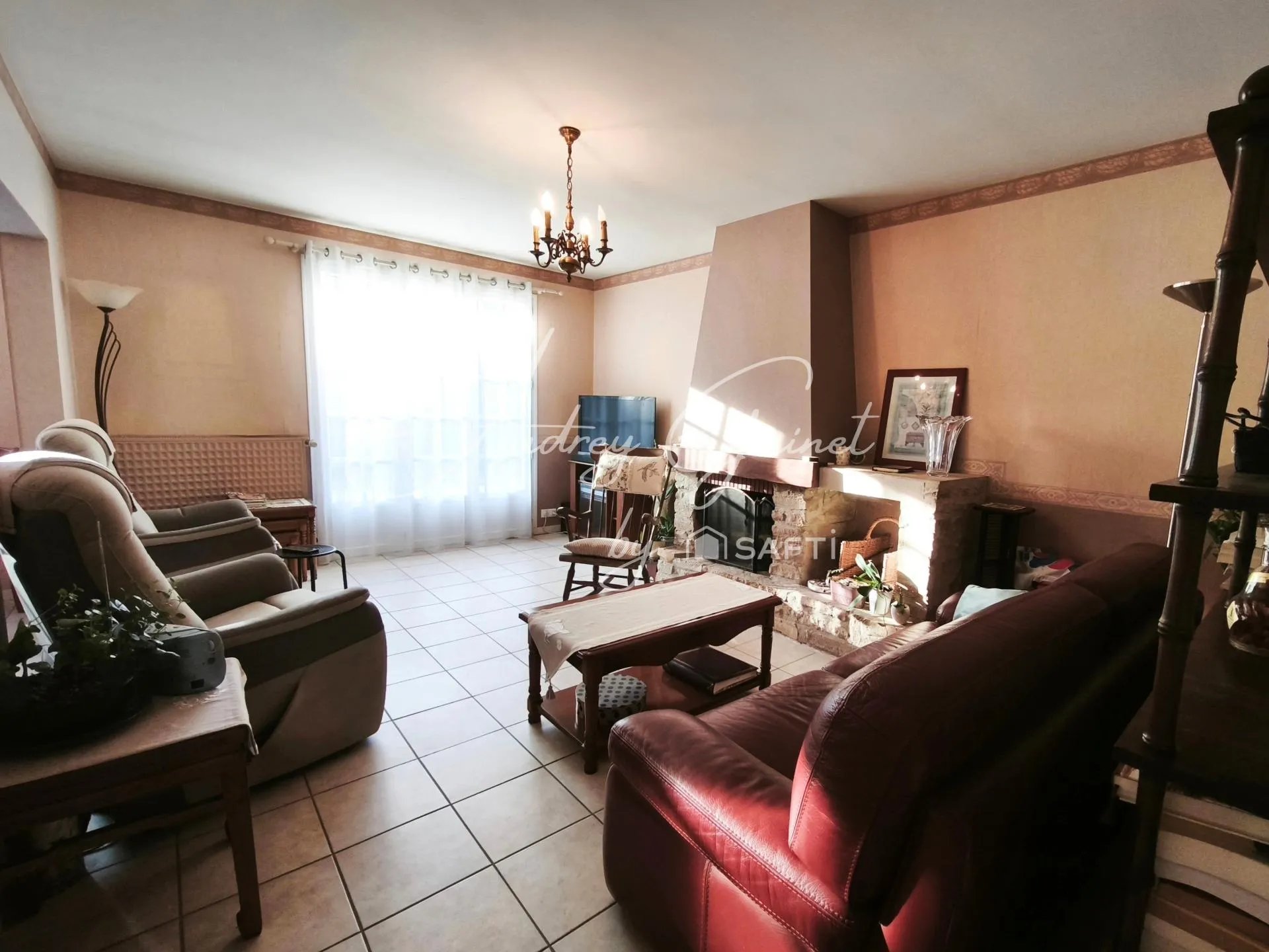 Maison à vendre, 117m², Montamisé