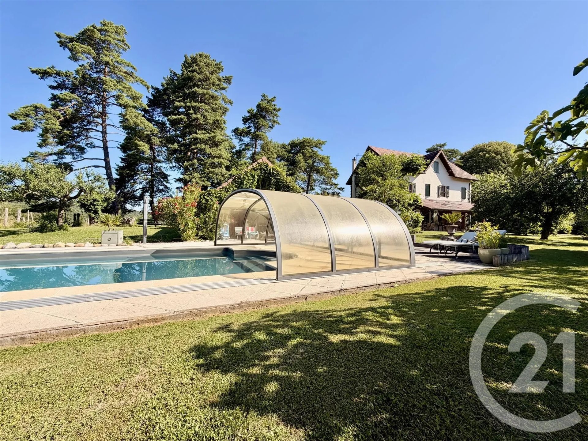 Maison à vendre, 276m², Yenne