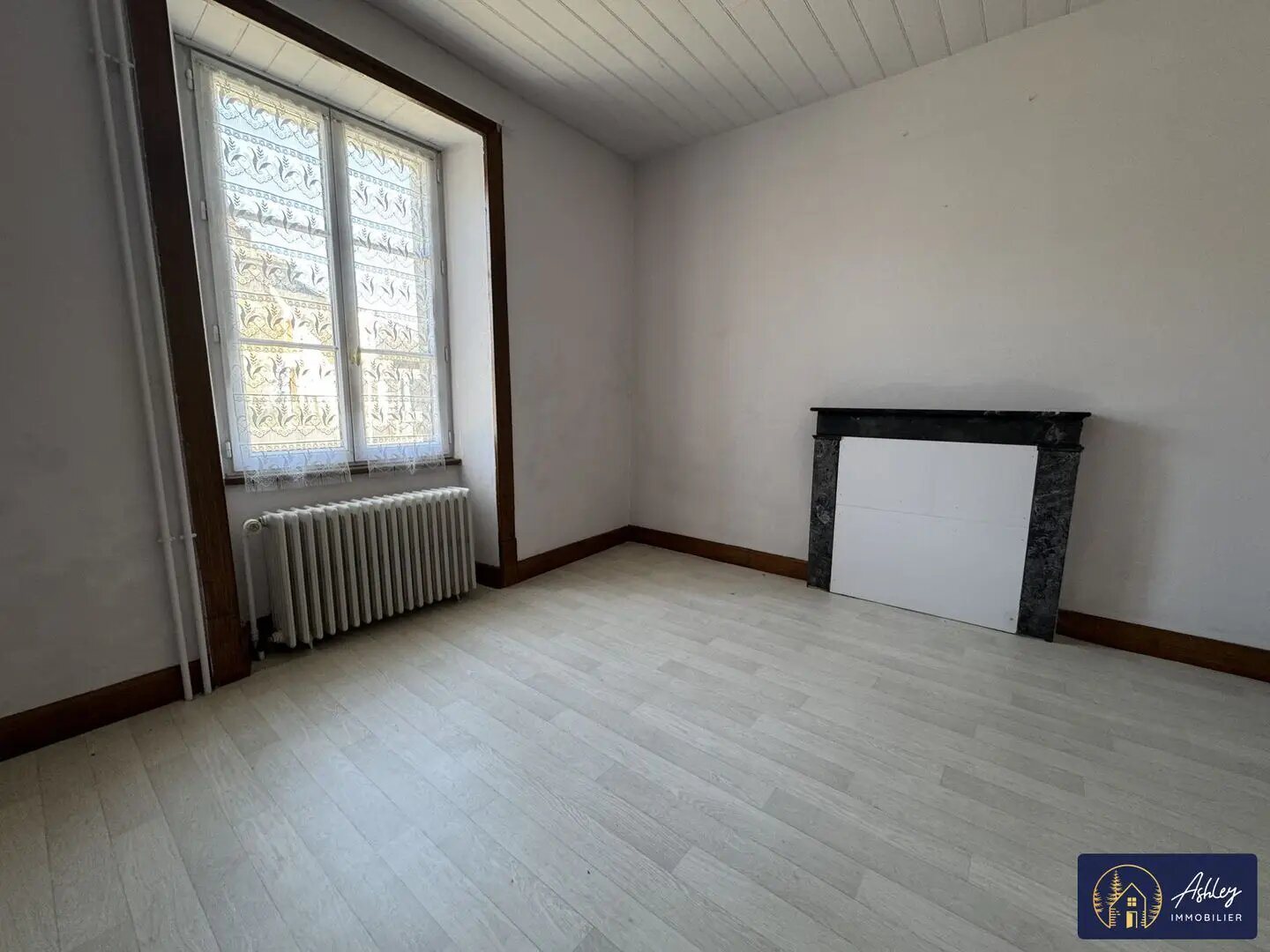 Maison à vendre, 91m², Ydes