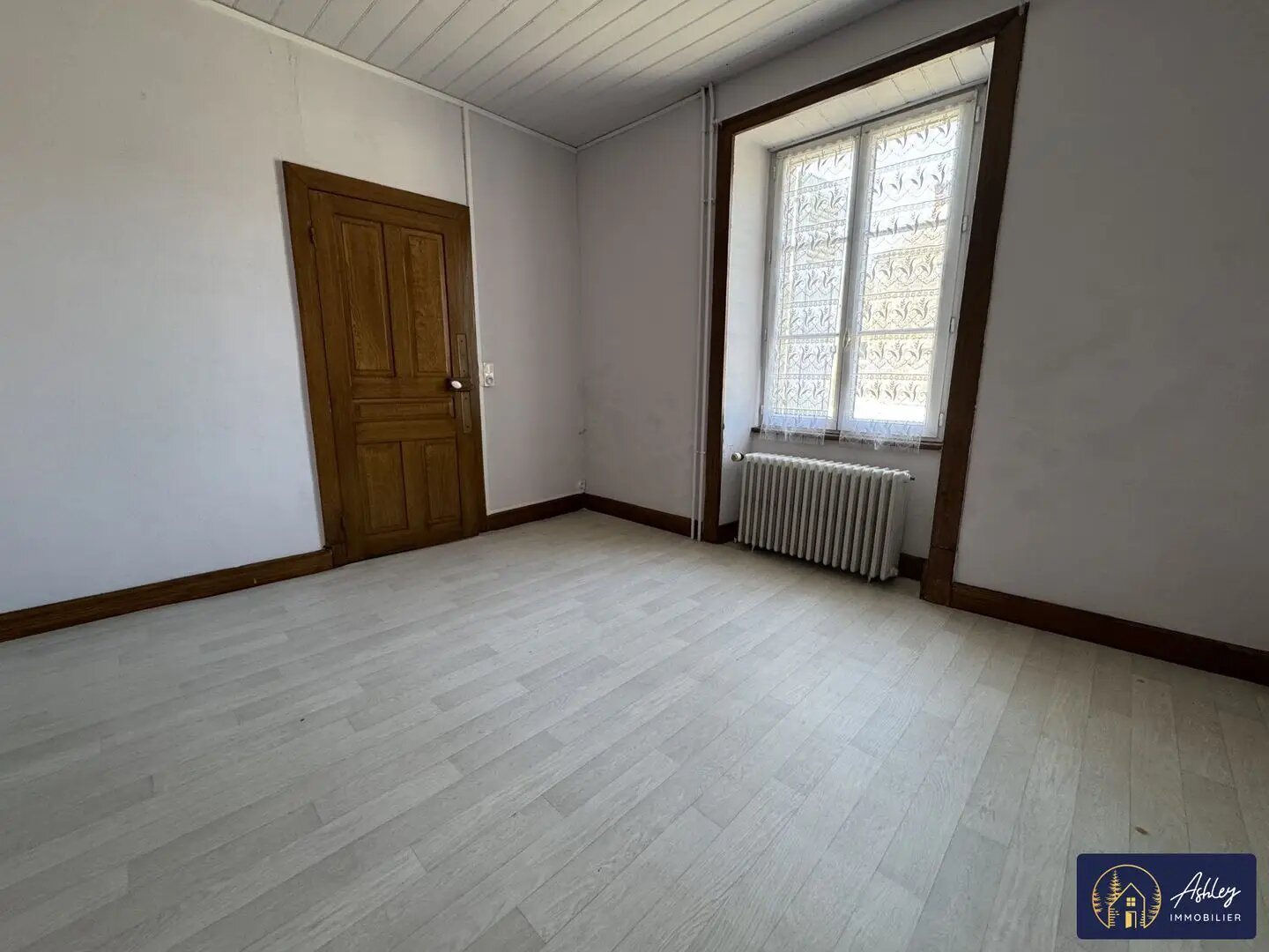 Maison à vendre, 91m², Ydes