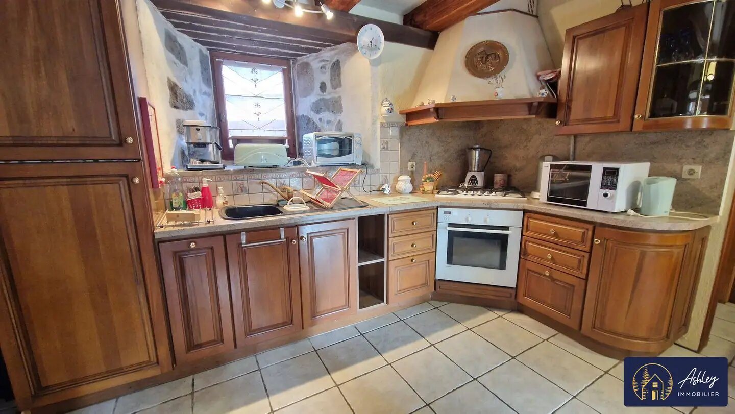Maison à vendre, 84m², Saint-Etienne-de-Chomeil