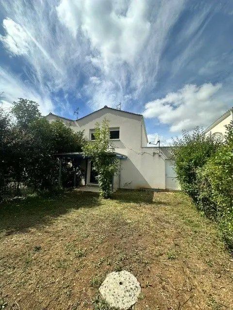 Maison à louer, 87m², Saintes