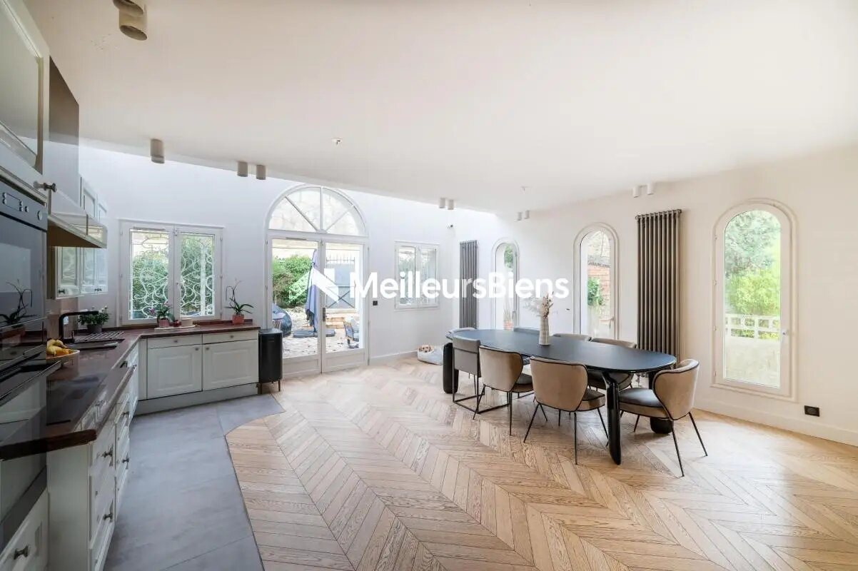Maison à vendre, 227m², Sèvres