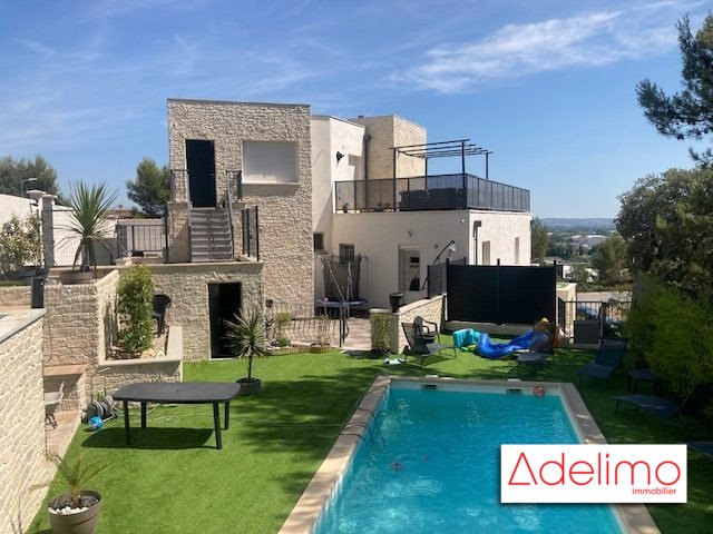 Maison à vendre, 274m², Nîmes