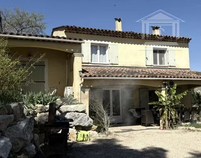 Maison à vendre, 169m², Callian