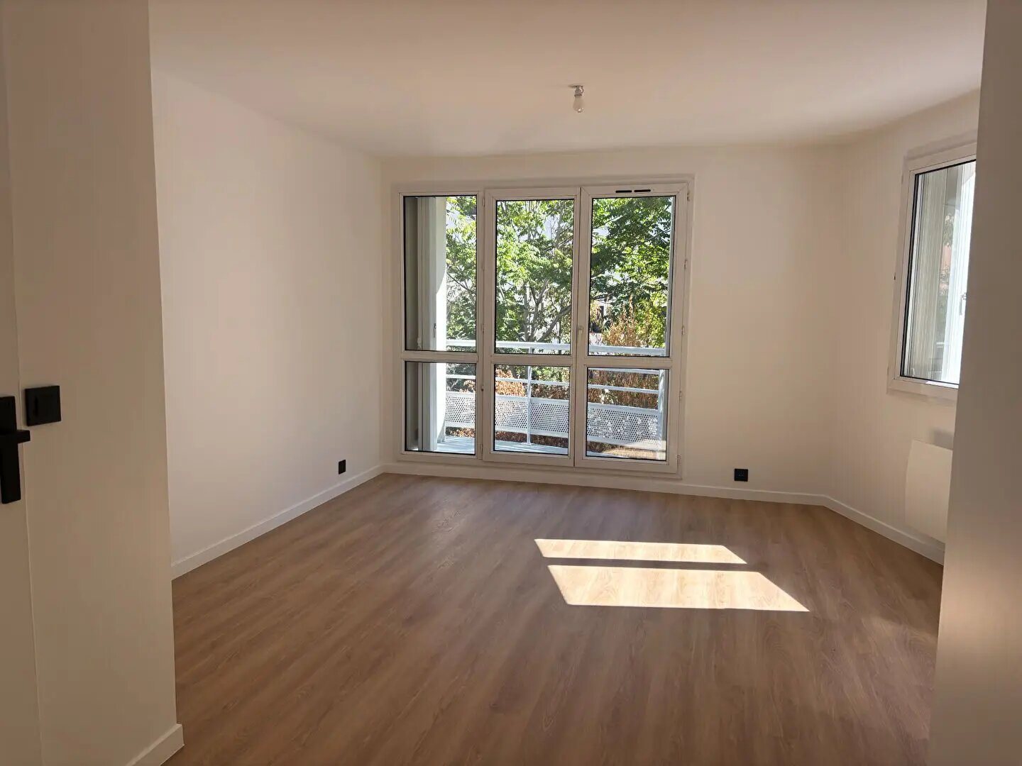 Appartement à louer, 65m², Suresnes