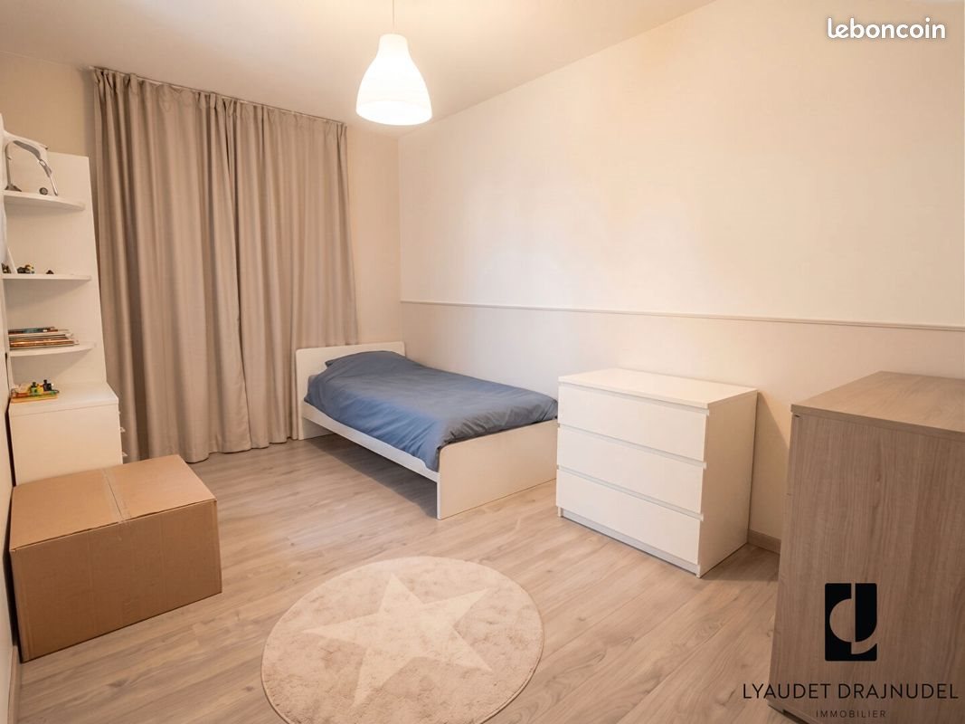 Appartement à vendre, 958m², Riorges