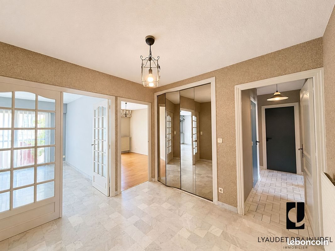 Appartement à vendre, 117m², Roanne