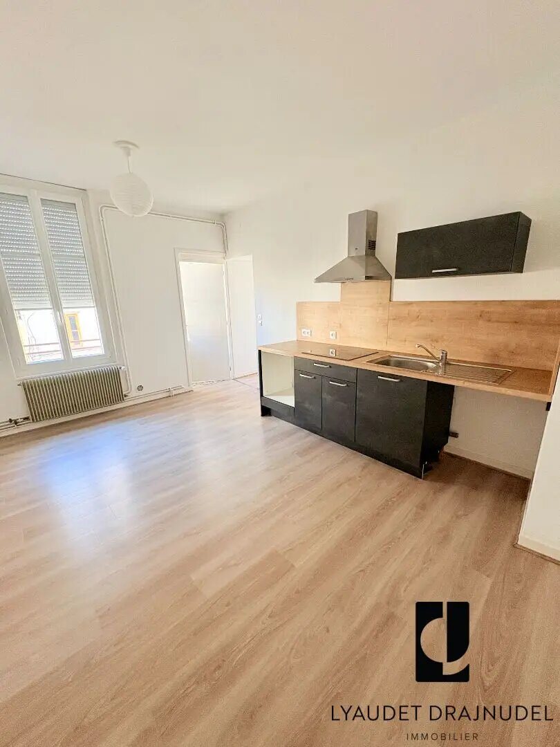Appartement à louer, 55m², Roanne