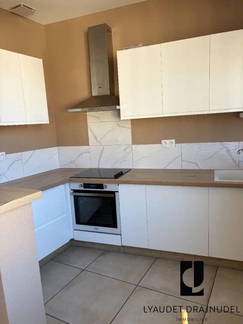 Appartement à louer, 79m², Roanne