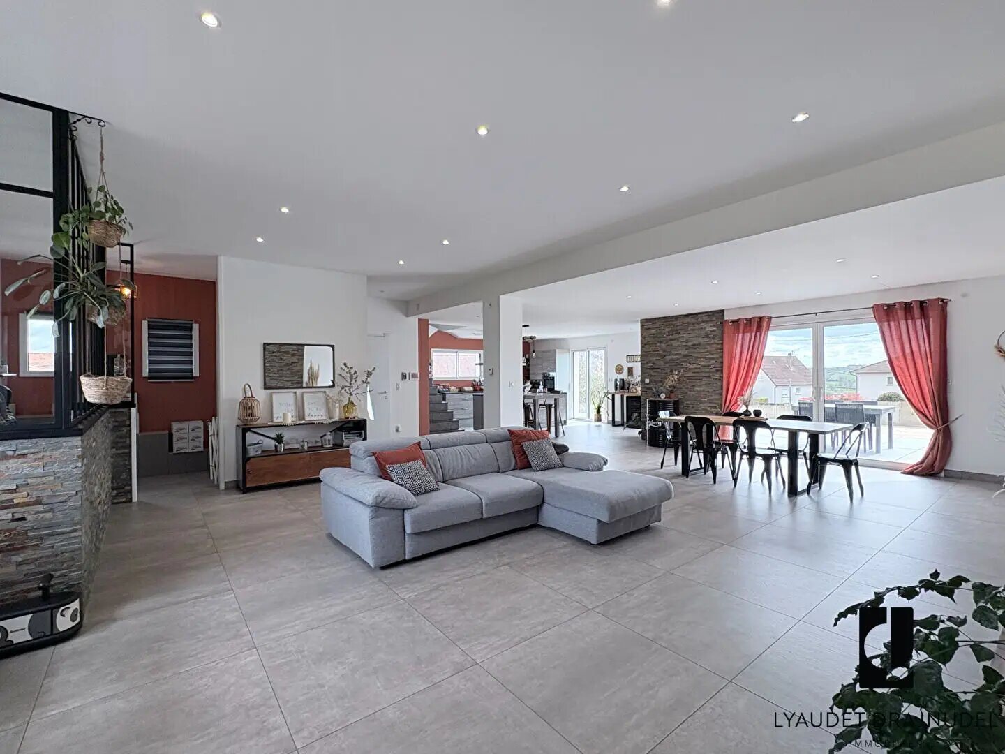 Maison à vendre, 170m², Charlieu
