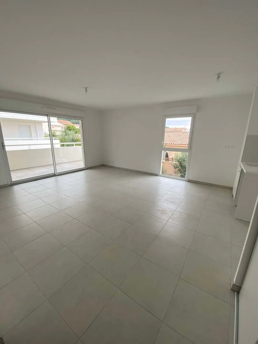 Appartement à louer, 62m², Solliès-Pont