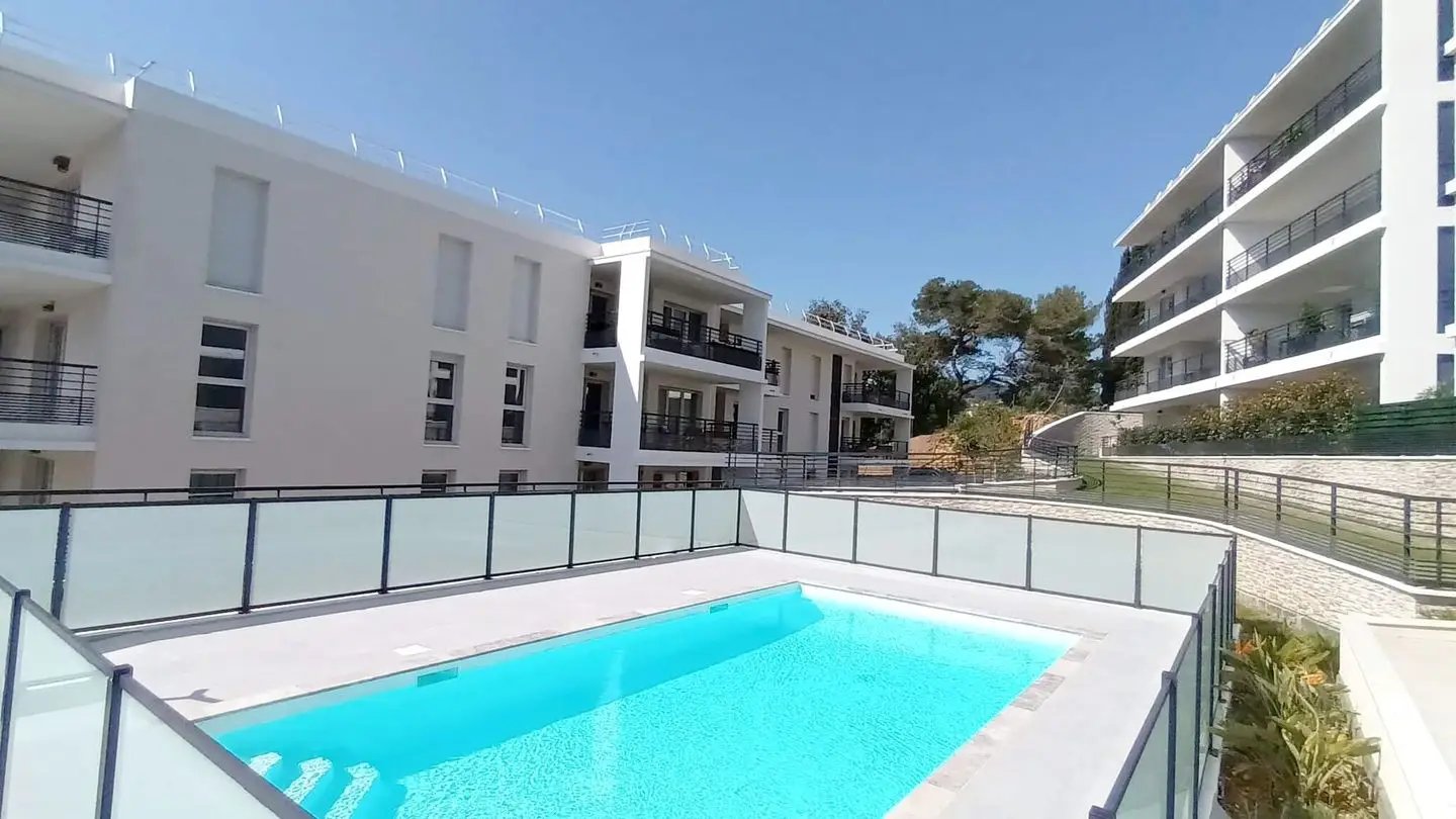 Appartement à louer, 67m², Vallauris