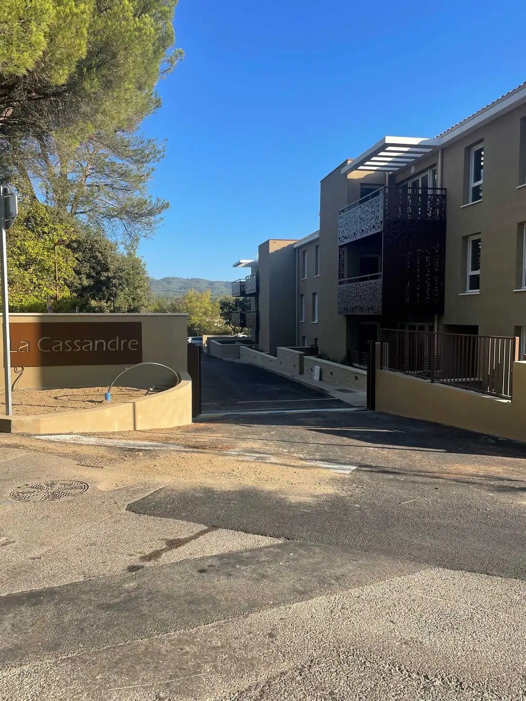 Appartement à louer, 74m², Lambesc