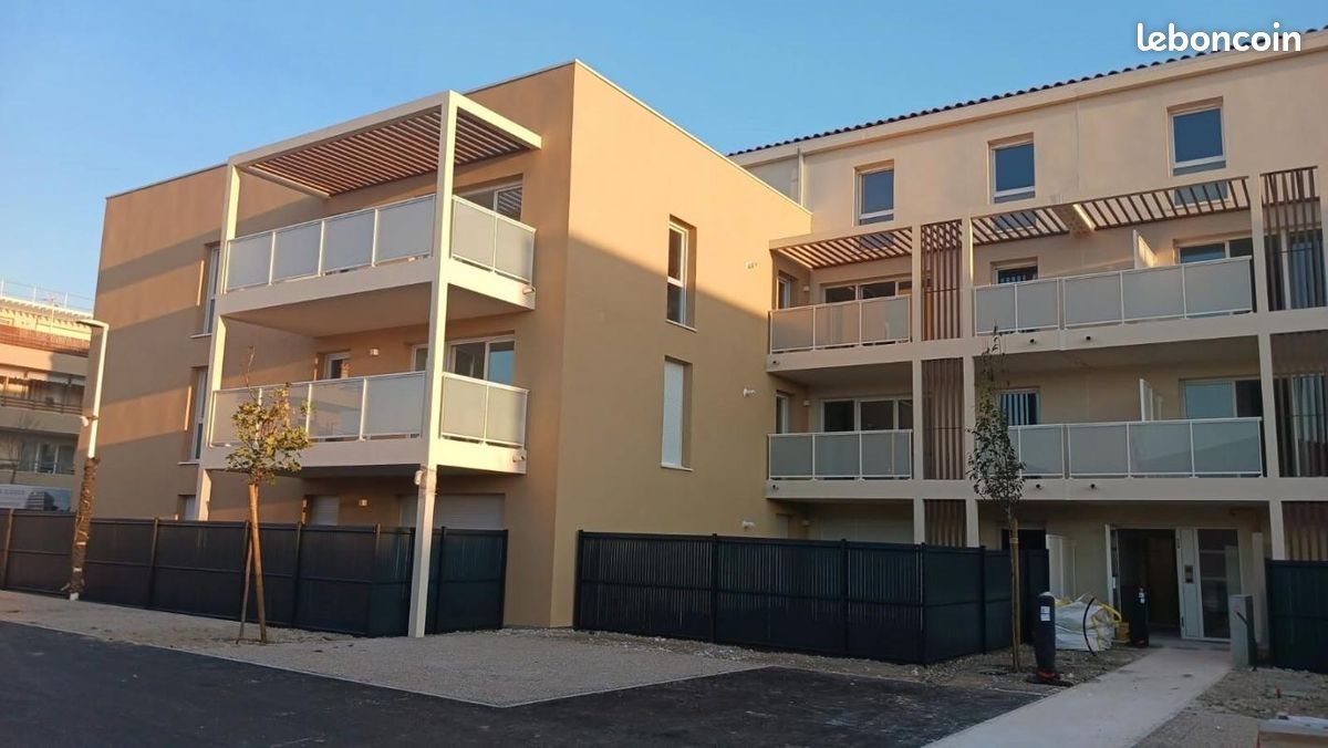 Appartement à louer, 69m², Monteux