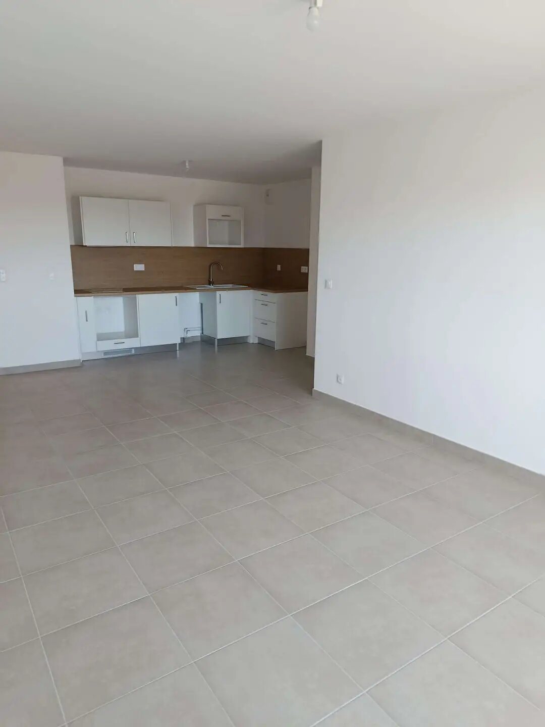 Appartement à louer, 70m², Istres