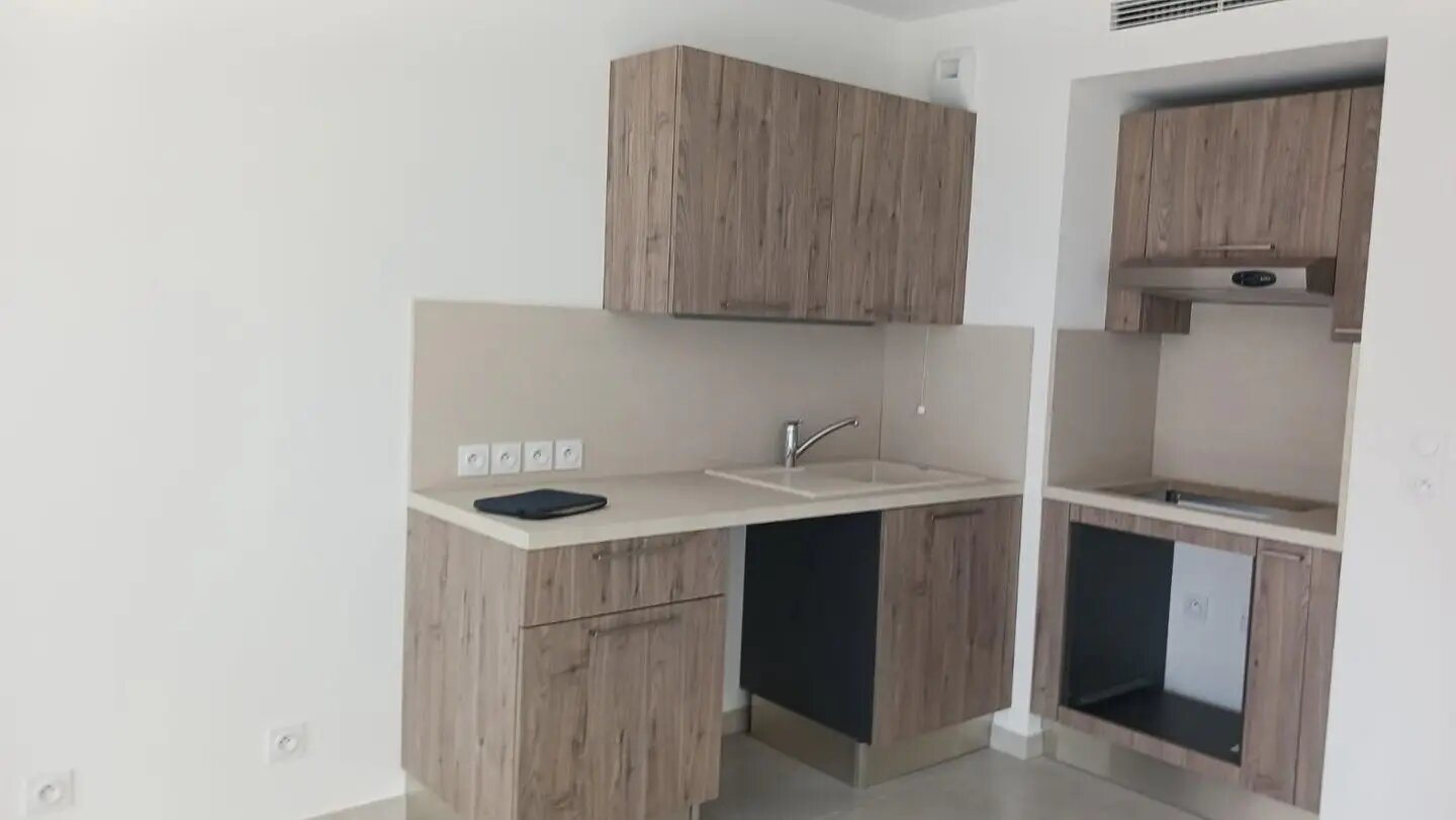 Maison à louer, 101m², Miramas