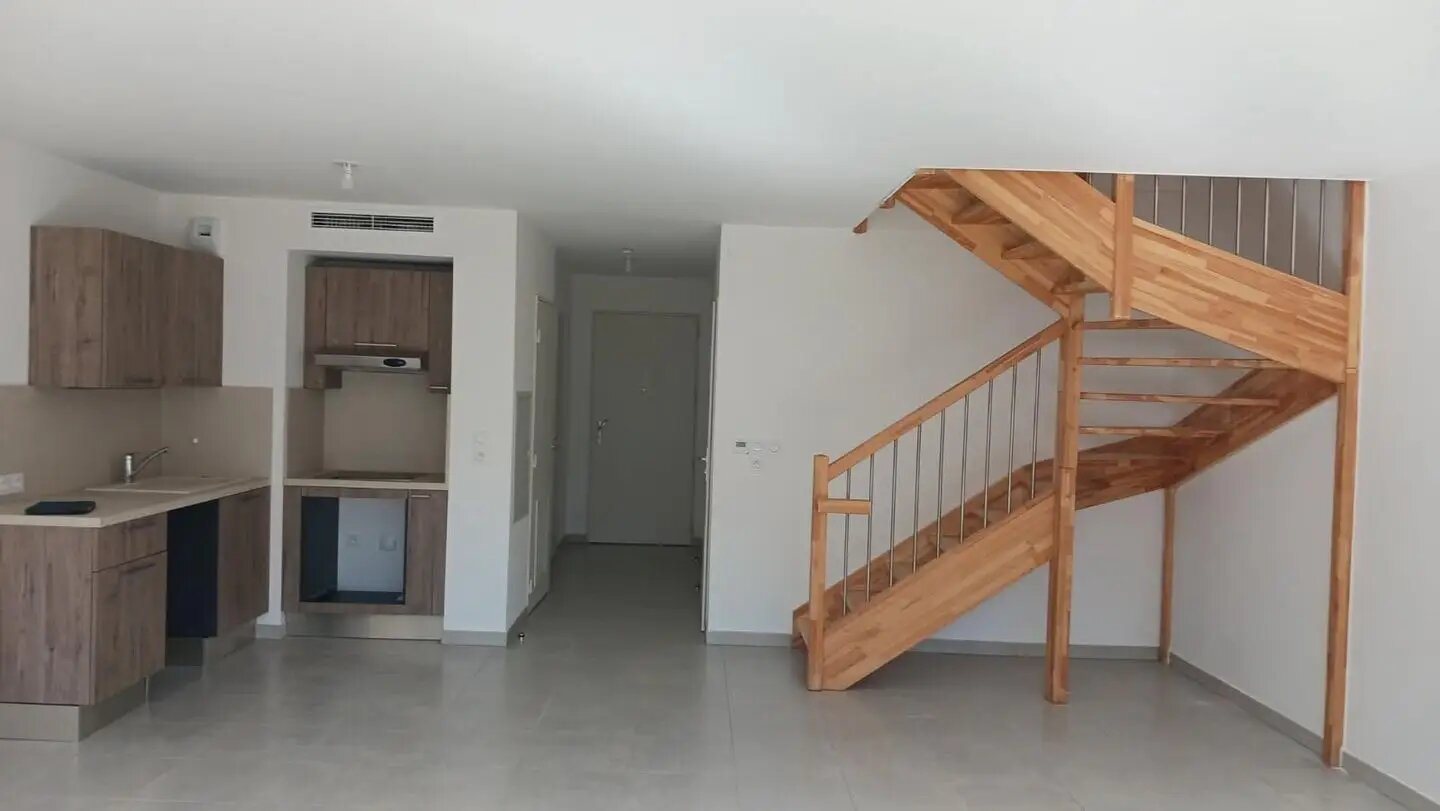 Maison à louer, 101m², Miramas