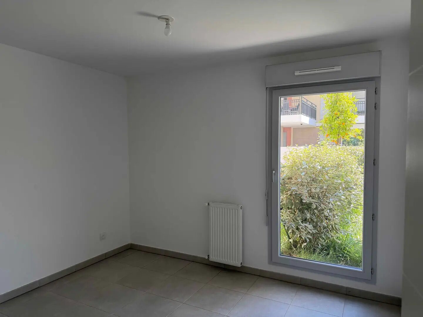 Appartement à louer, 41m², La Roquette-sur-Siagne