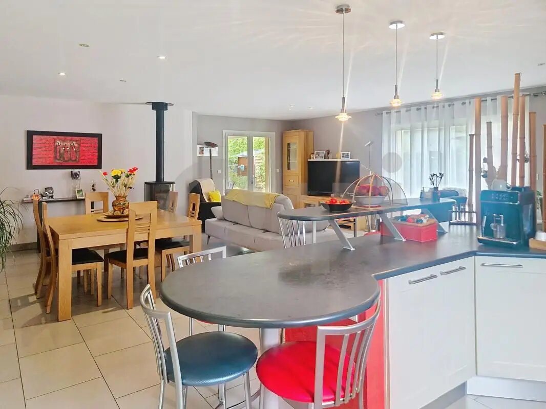 Maison à vendre, 125m², Saint-Pantaléon-de-Larche