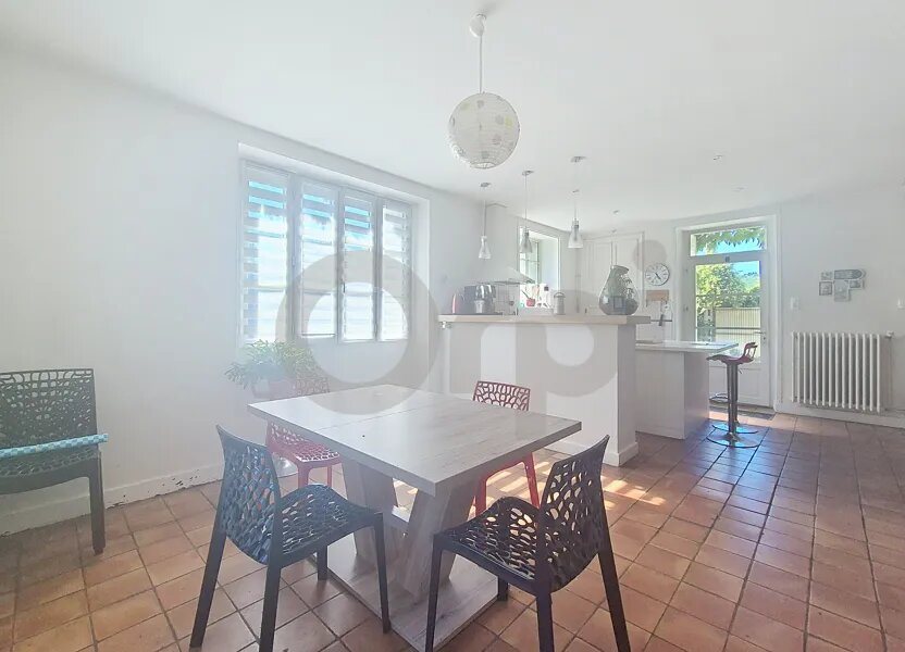 Maison à vendre, 178m², Terrasson-Lavilledieu