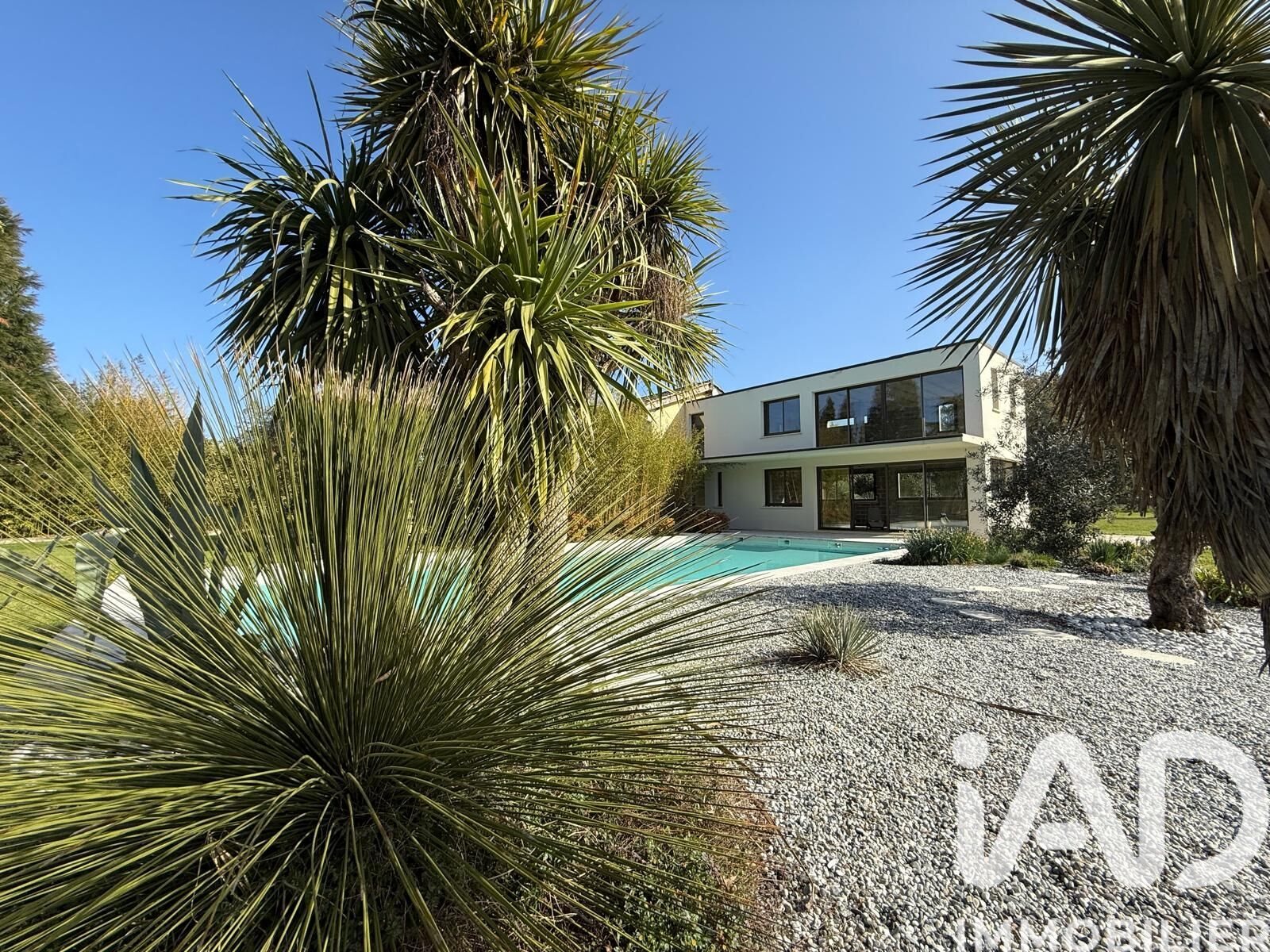 Maison à vendre, 300m², Saint-Martial-d'Artenset