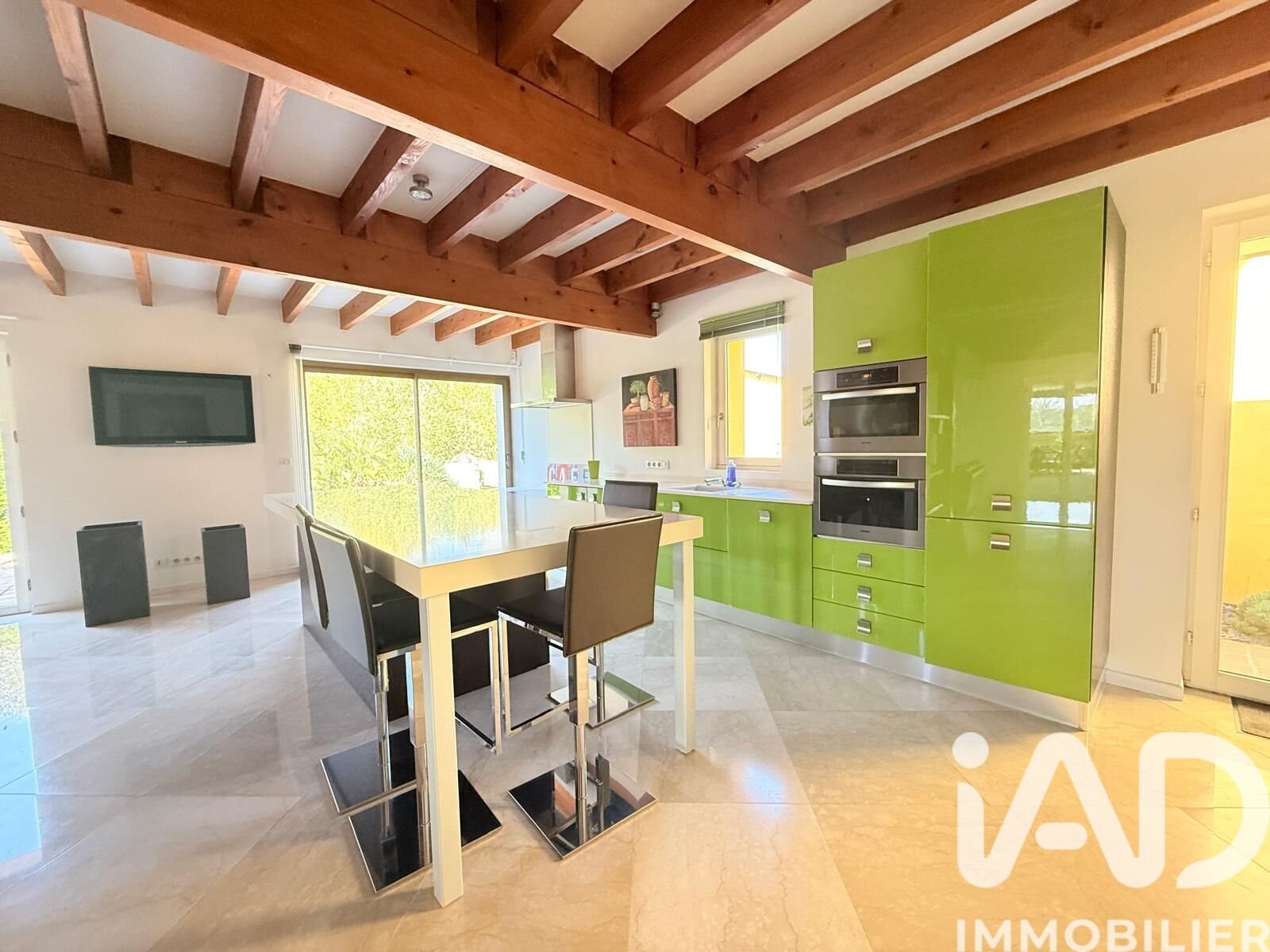 Maison à vendre, 300m², Saint-Martial-d'Artenset