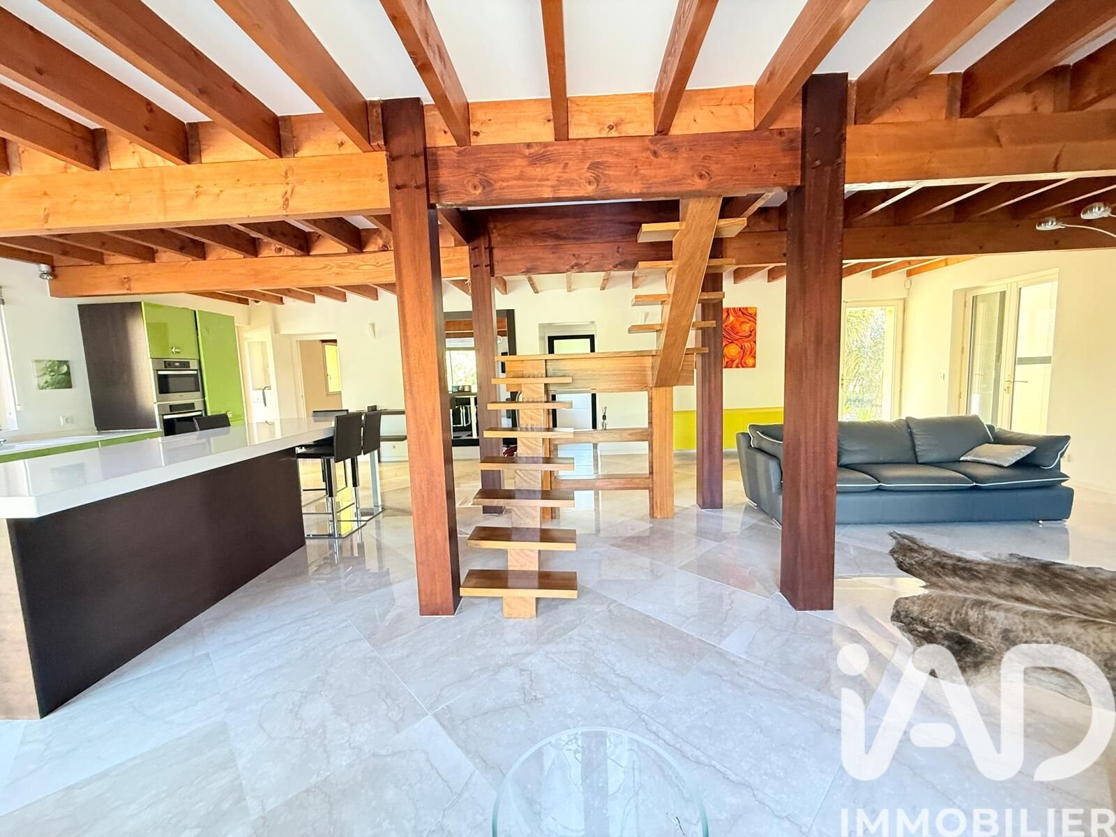 Maison à vendre, 300m², Saint-Martial-d'Artenset
