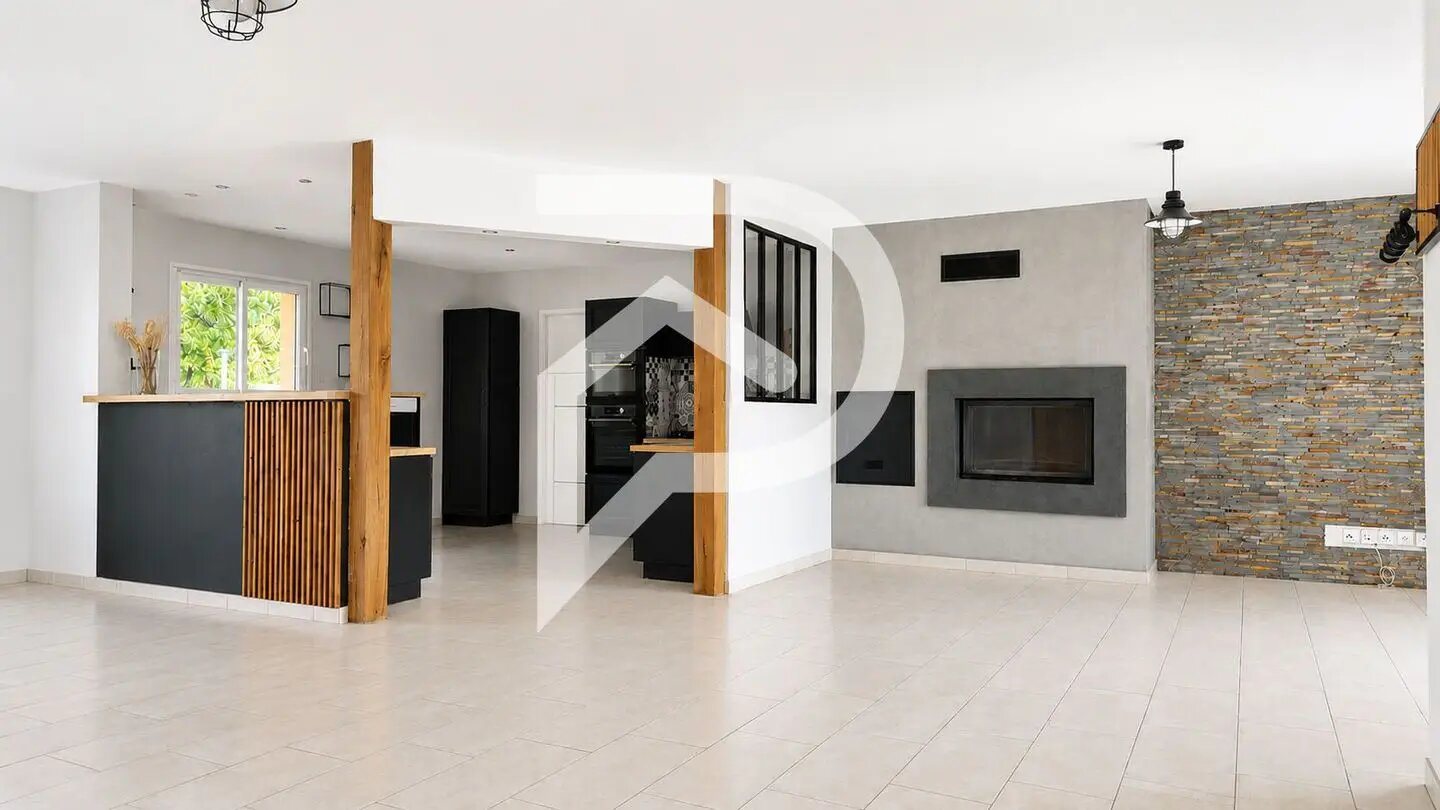 Maison à vendre, 158m², Saïx