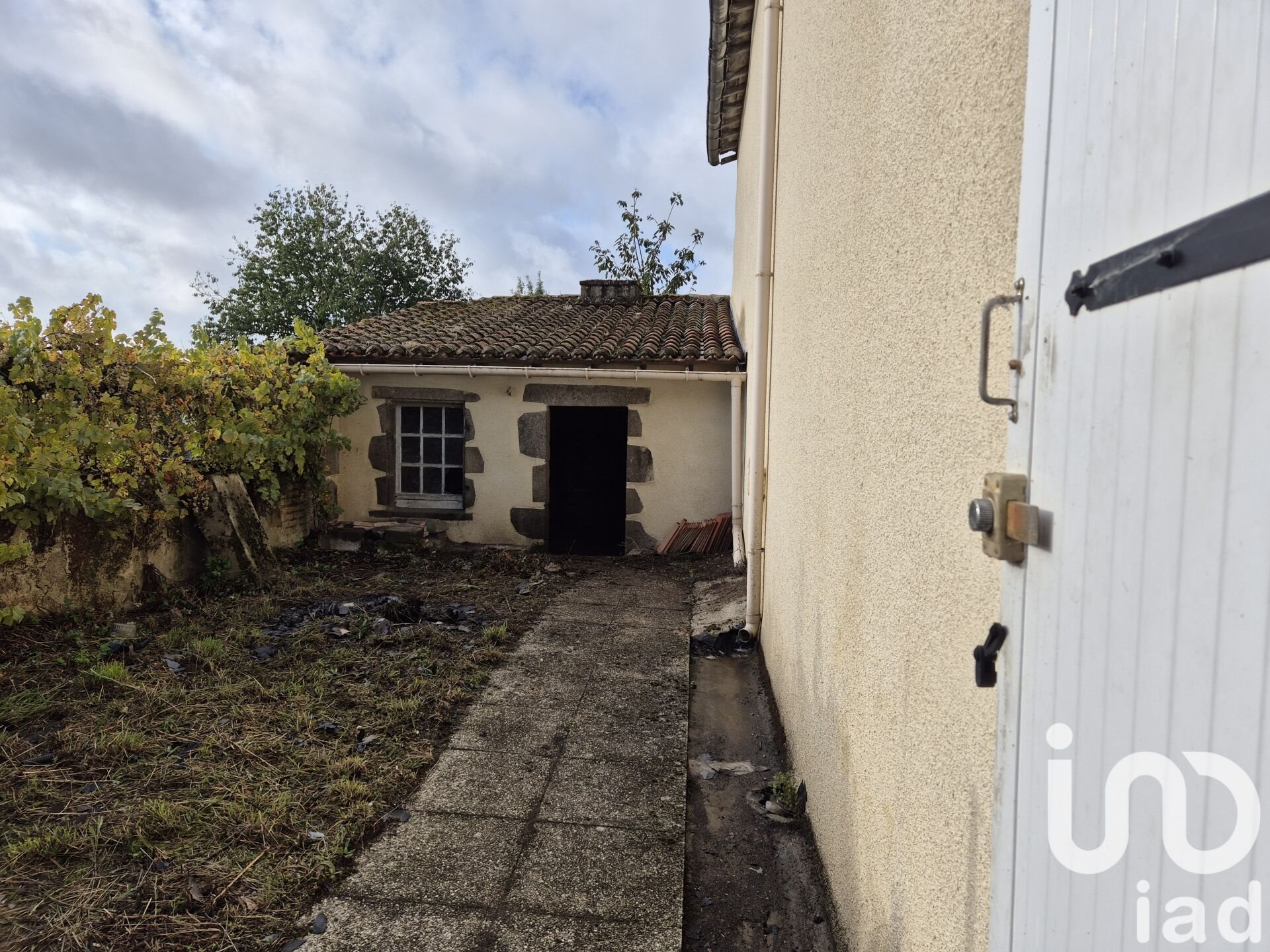 Maison à vendre, 81m², Saint-Varent