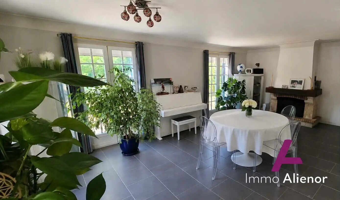 Maison à vendre, 100m², Sainte-Eulalie-en-Born