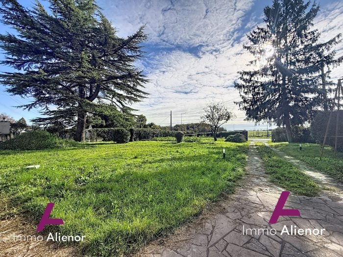 Maison à vendre, 164m², Saint-Georges-des-Coteaux