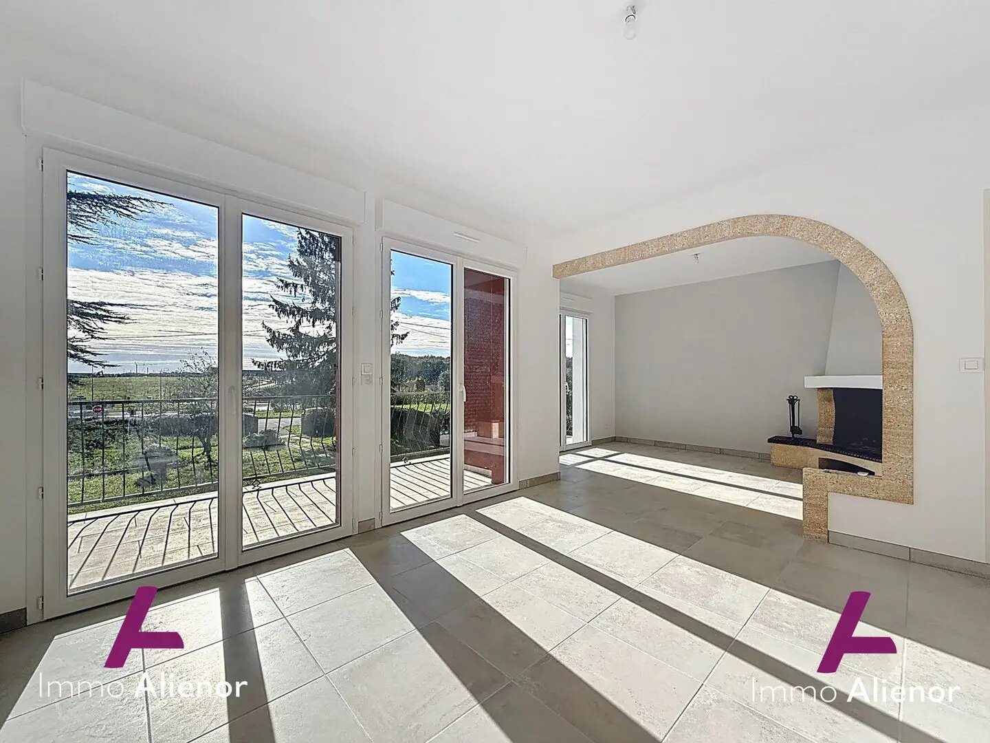 Maison à vendre, 164m², Saint-Georges-des-Coteaux