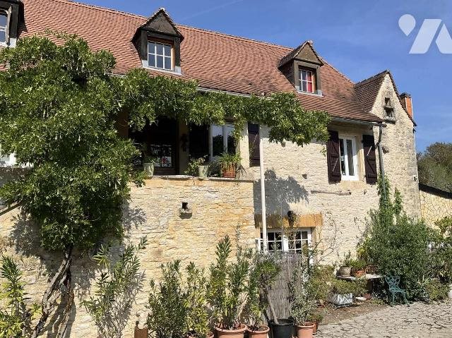 Maison à vendre, 230m², Gourdon