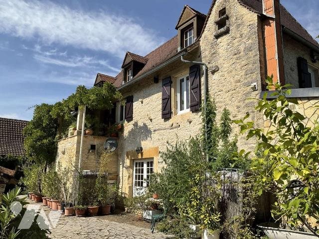 Maison à vendre, 230m², Gourdon