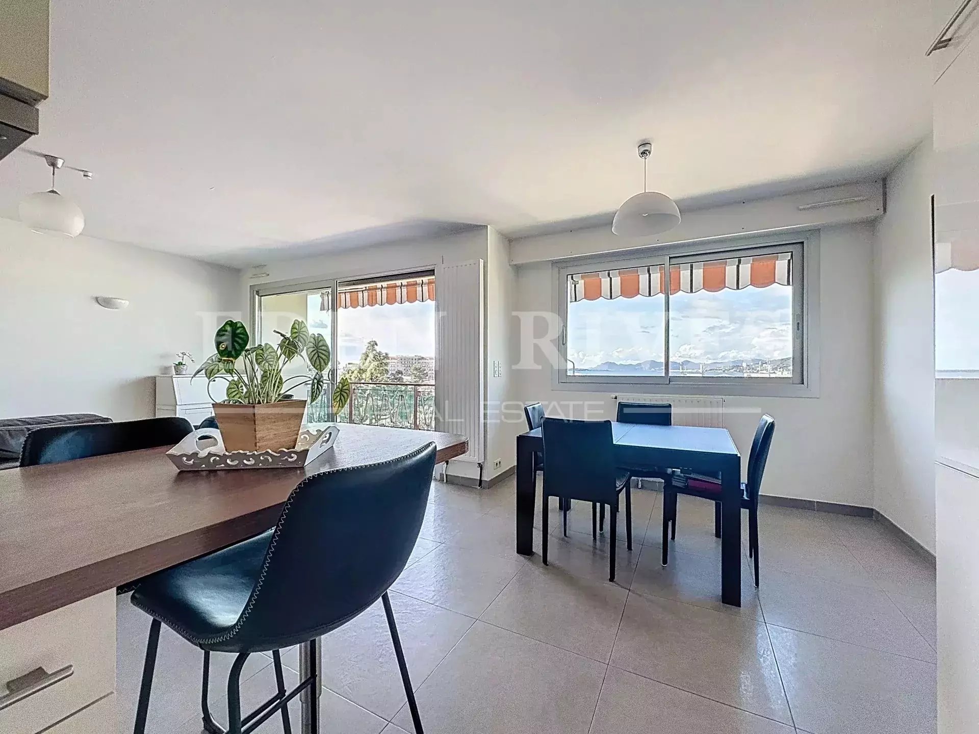 Appartement à vendre, 99m², Antibes