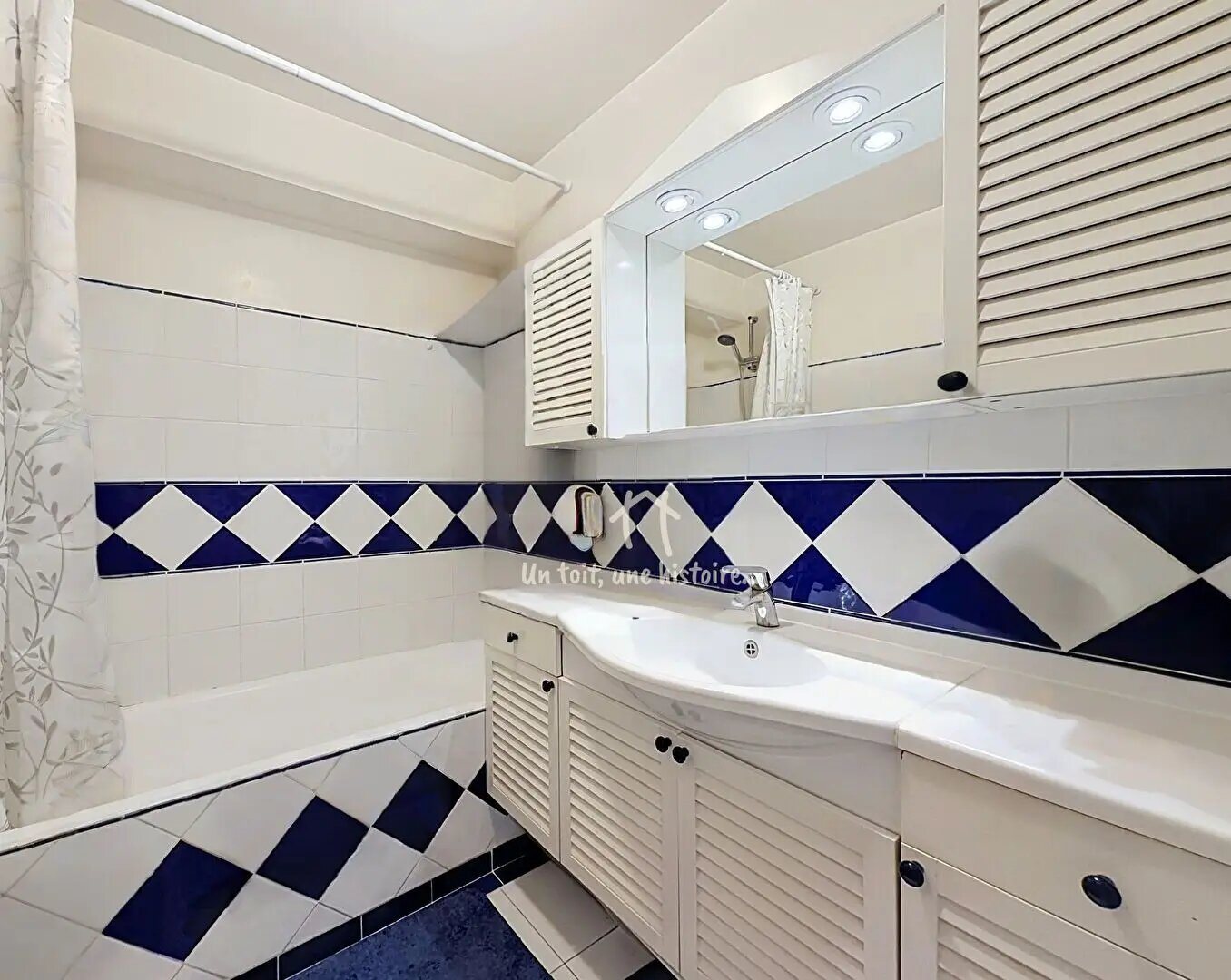 Appartement à vendre, 82m², Courbevoie