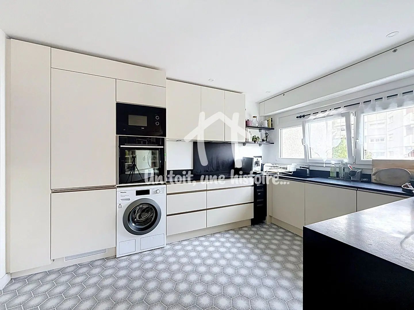 Appartement à louer, 104m², Courbevoie