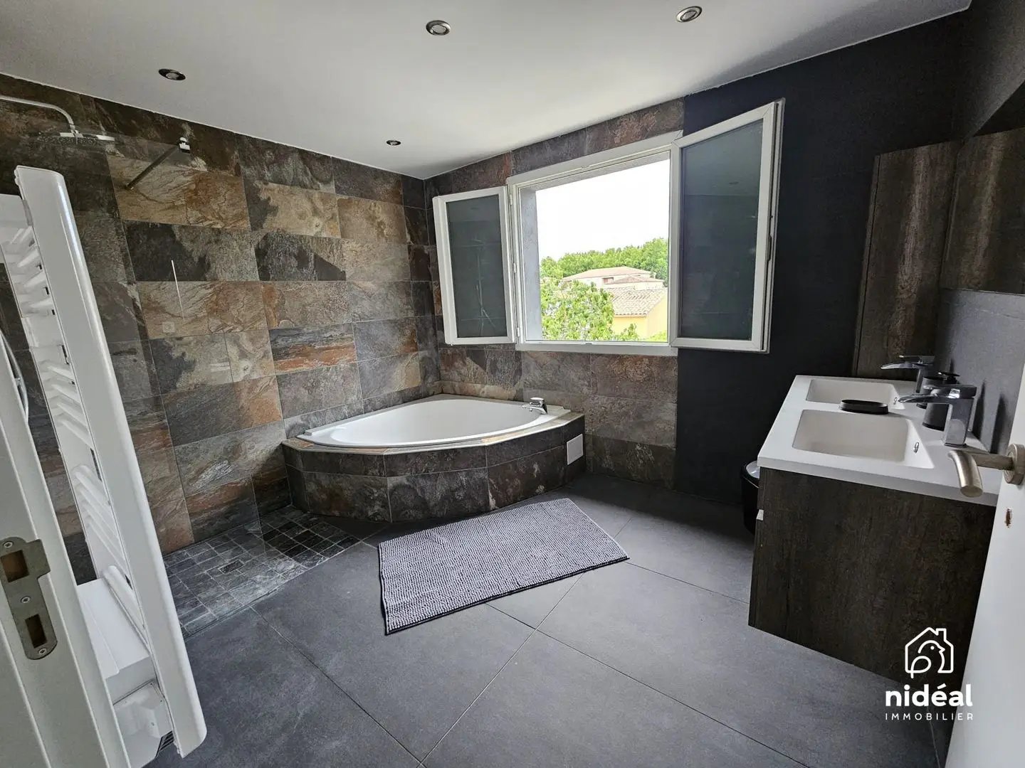 Maison à vendre, 119m², Nîmes