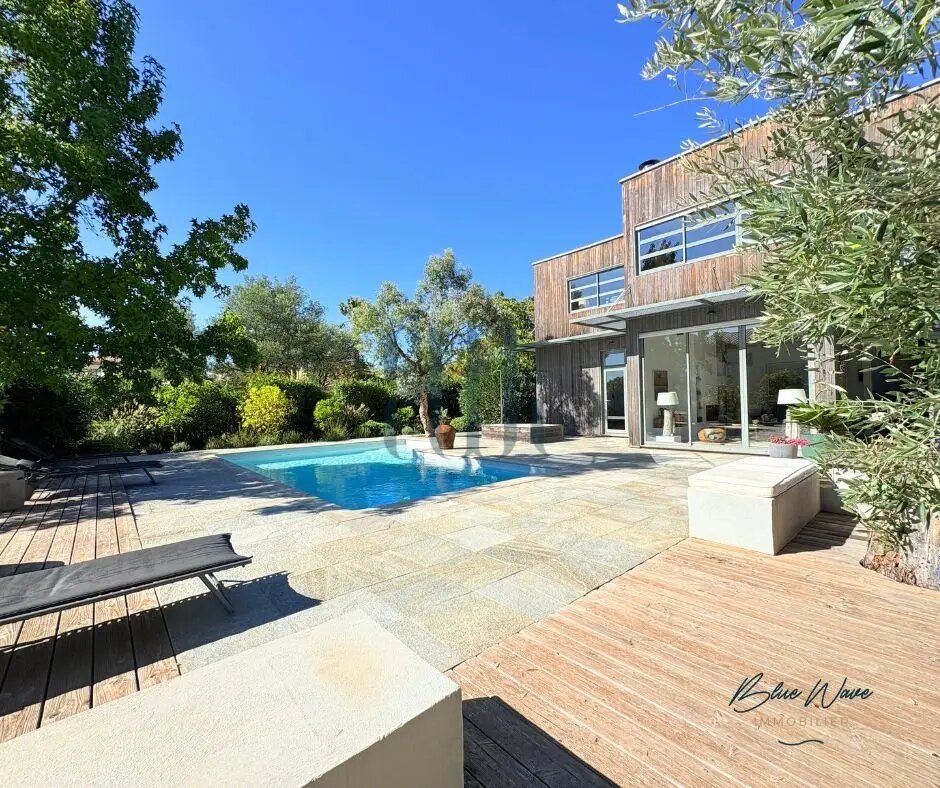 Maison à vendre, 183m², Saint-Raphaël