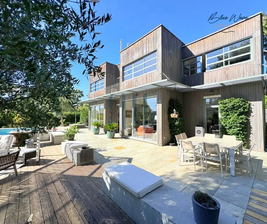 Maison à vendre, 183m², Saint-Raphaël