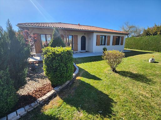 Maison 4 pièces 85 m² · à Pugnac · 85 m² · 230 000 €