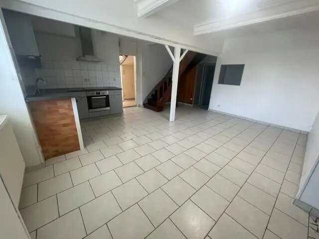 Maison à louer, 87m², Désertines