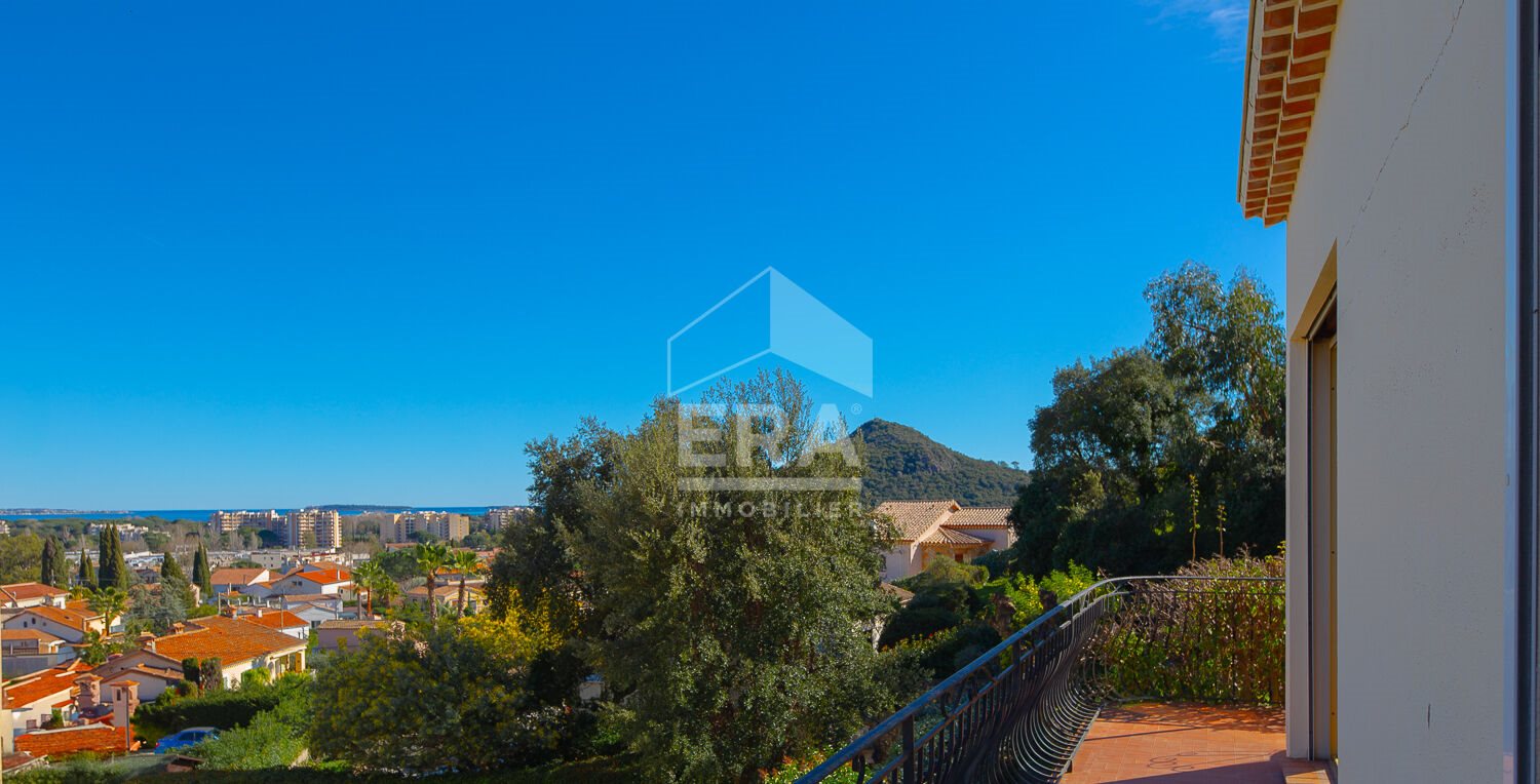 Maison à vendre, 216m², Mandelieu-la-Napoule