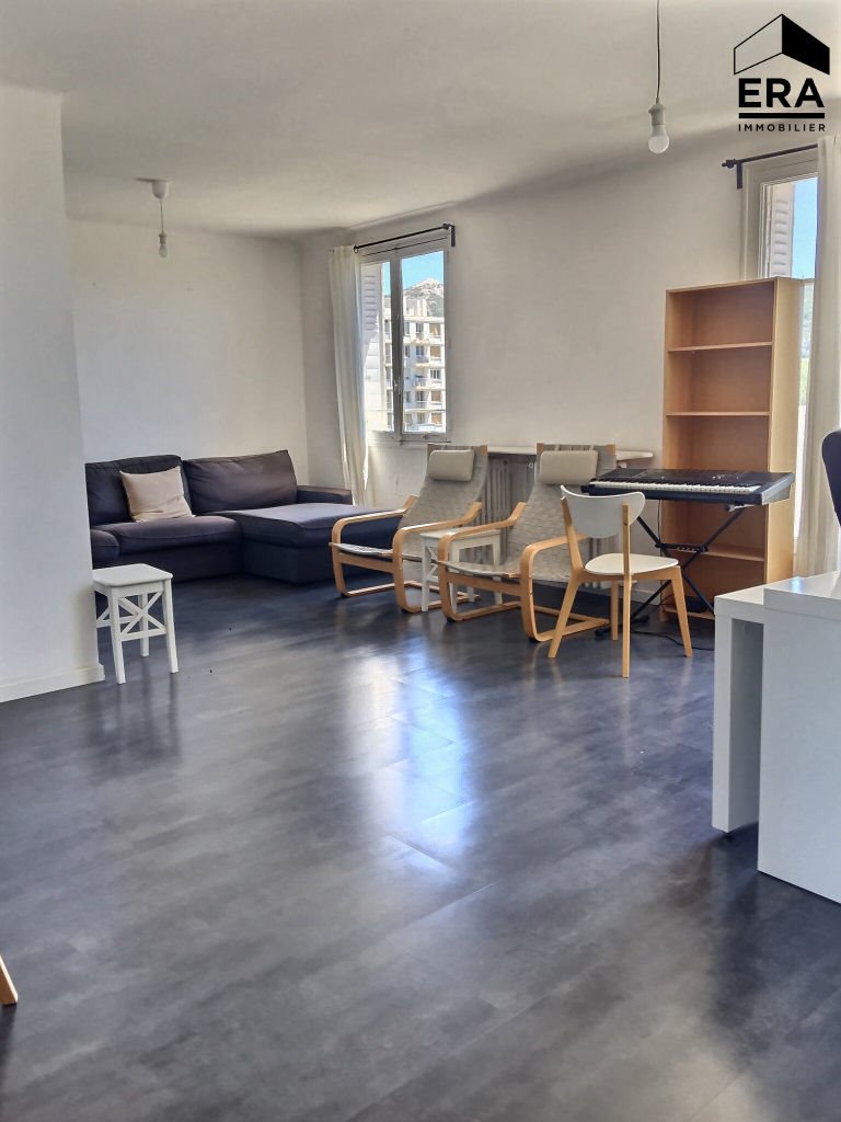 Appartement à louer, 65m², Marseille 9ème