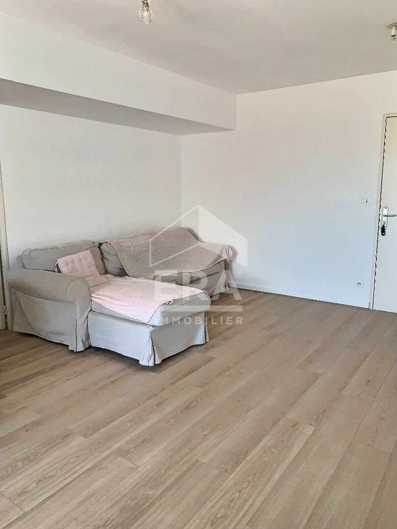 Appartement à louer, 57m², Marseille 8ème