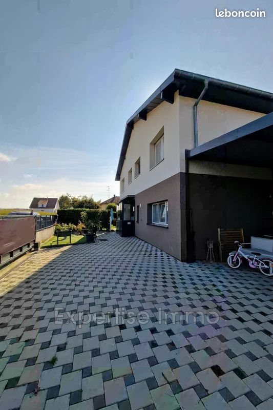 Maison à vendre, 180m², Sainte-Croix-en-Plaine