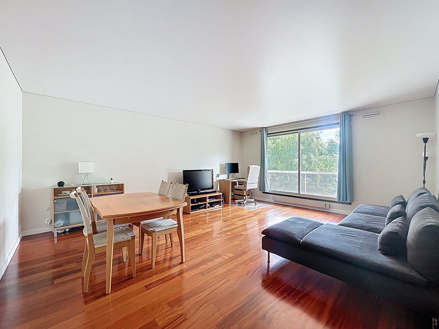 Appartement à vendre, 77m², Suresnes