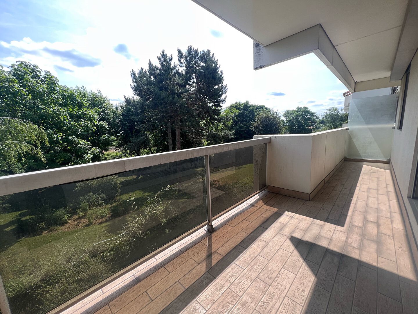 Appartement à vendre, 77m², Suresnes